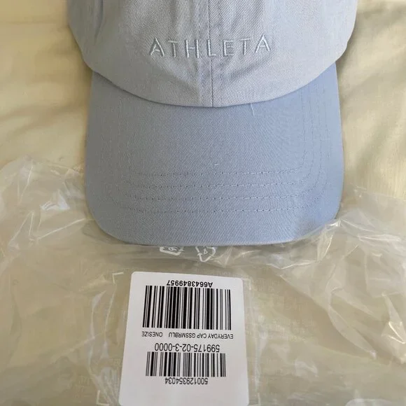 ATHLETA Gossamer Blue All About Small Crossbody Hobo Bag with Bonus Hat😍 - Picture 3 of 7